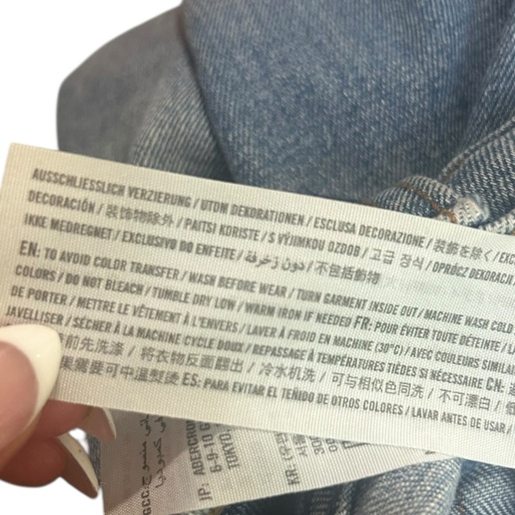 Abercrombie & Fitch The Ankle Straight Ultra High Rise Medium Wash Raw Hem 25/0L - Picture 13 of 13